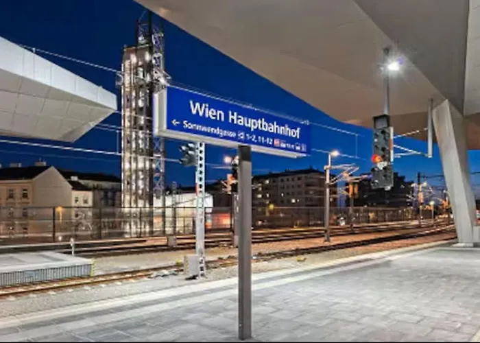 Hauptbahnhof Апартаменти *